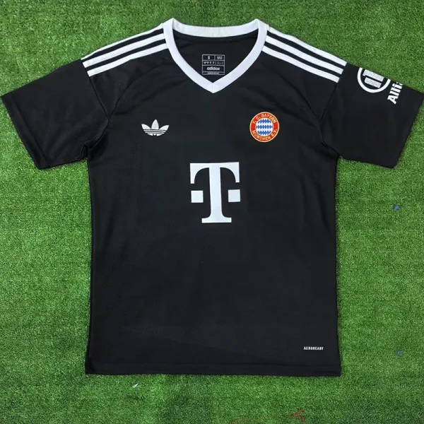 24-25 Bayern Black Goalkeeper Fans Soccer Jersey